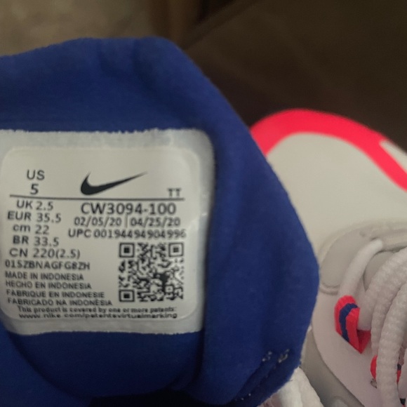 Nike Air Max 270 React 'Knicks' Women's Running White Shoes CW3094-100 Size 5 - Picture 7 of 7